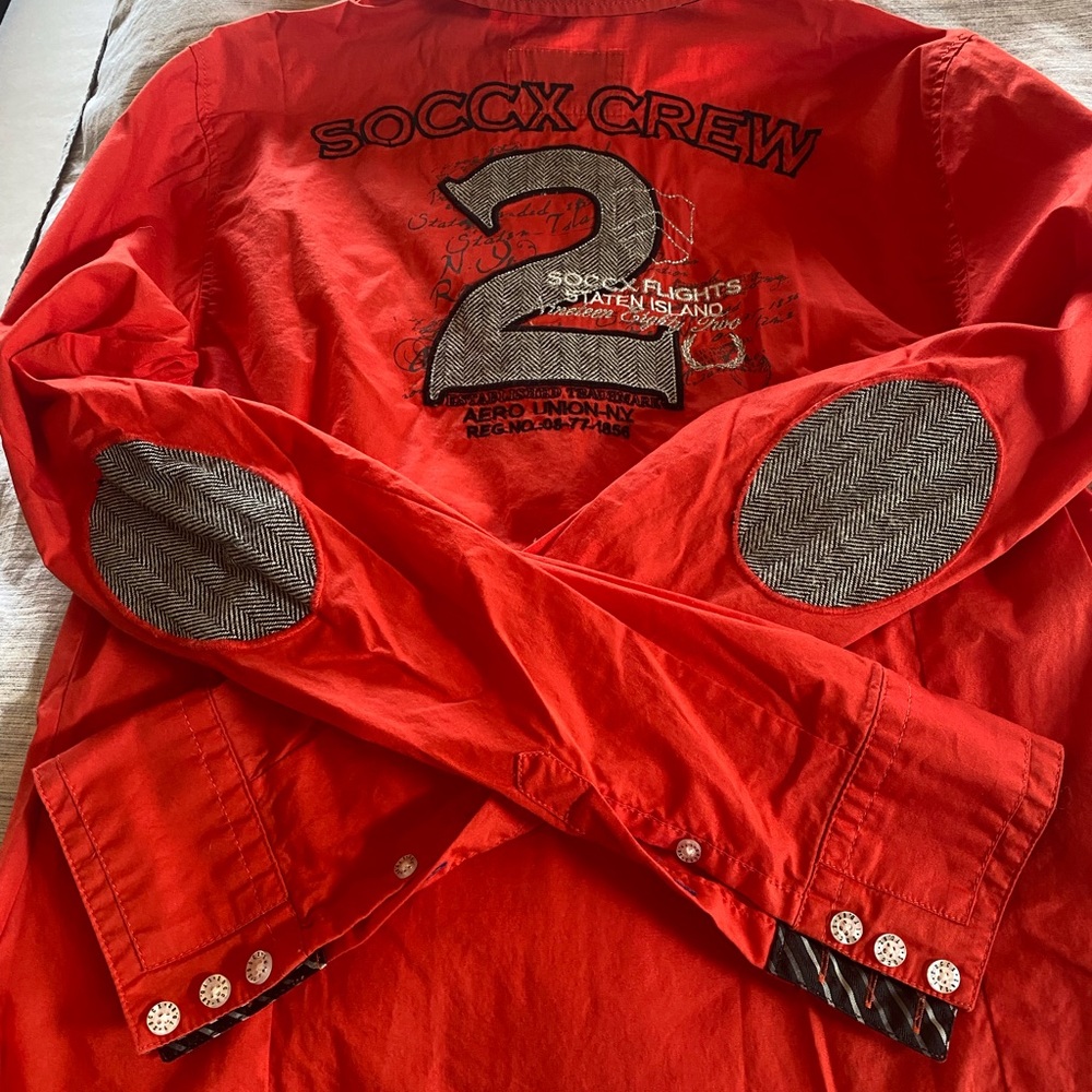 Shirt - Picture 3 of 9